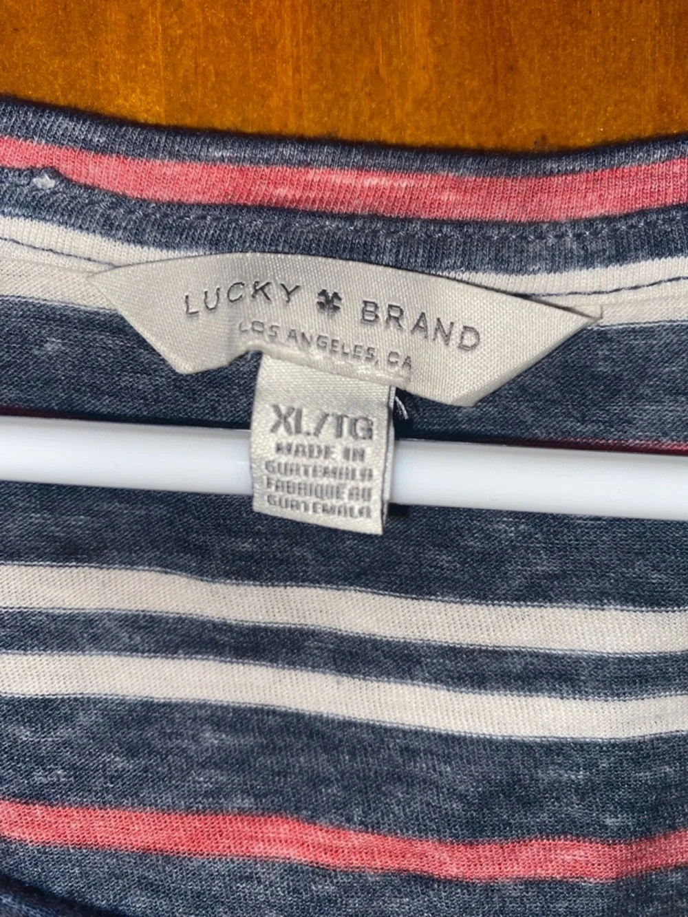 Lucky Brand striped twist-front top with capped sleeves. Size XL - Picture 2 of 5